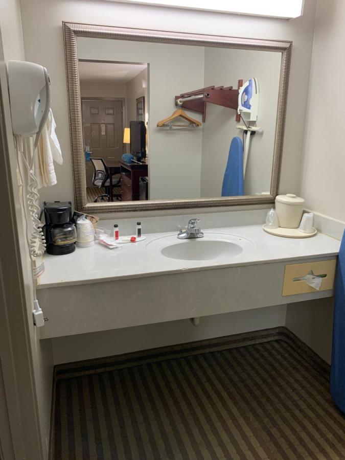Days Inn by Wyndham Ocean Springs Exterior foto