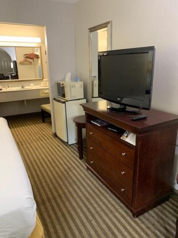 Days Inn by Wyndham Ocean Springs Exterior foto